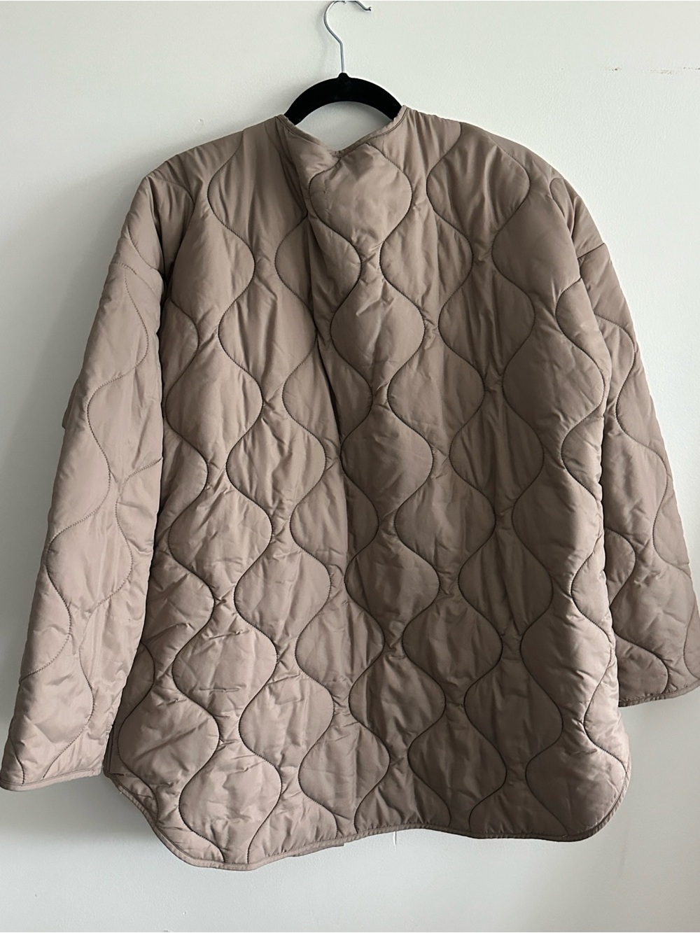 Quilted Button-Front Women's Jacket in Taupe - Picture 2 of 6